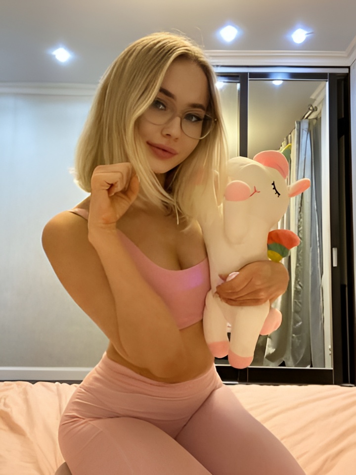 Диана привлекательная девушка из Ленинградской цена от 2500 руб