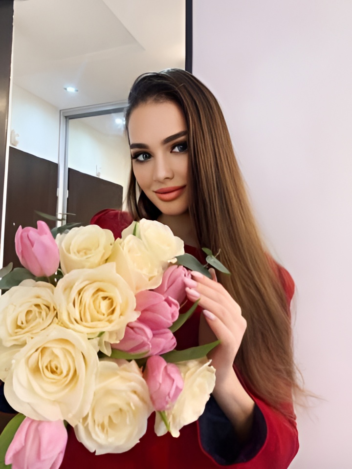 Слава привлекательная девушка из Ленинградской цена от 3000 руб