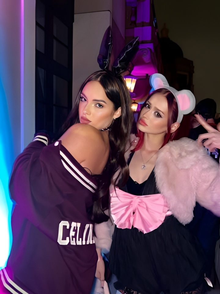 Света привлекательная девушка из Ленинградской цена от 3000 руб