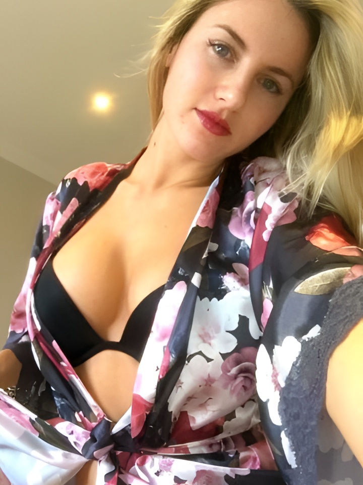 Вероника привлекательная девушка из Ленинградской цена от 2000 руб