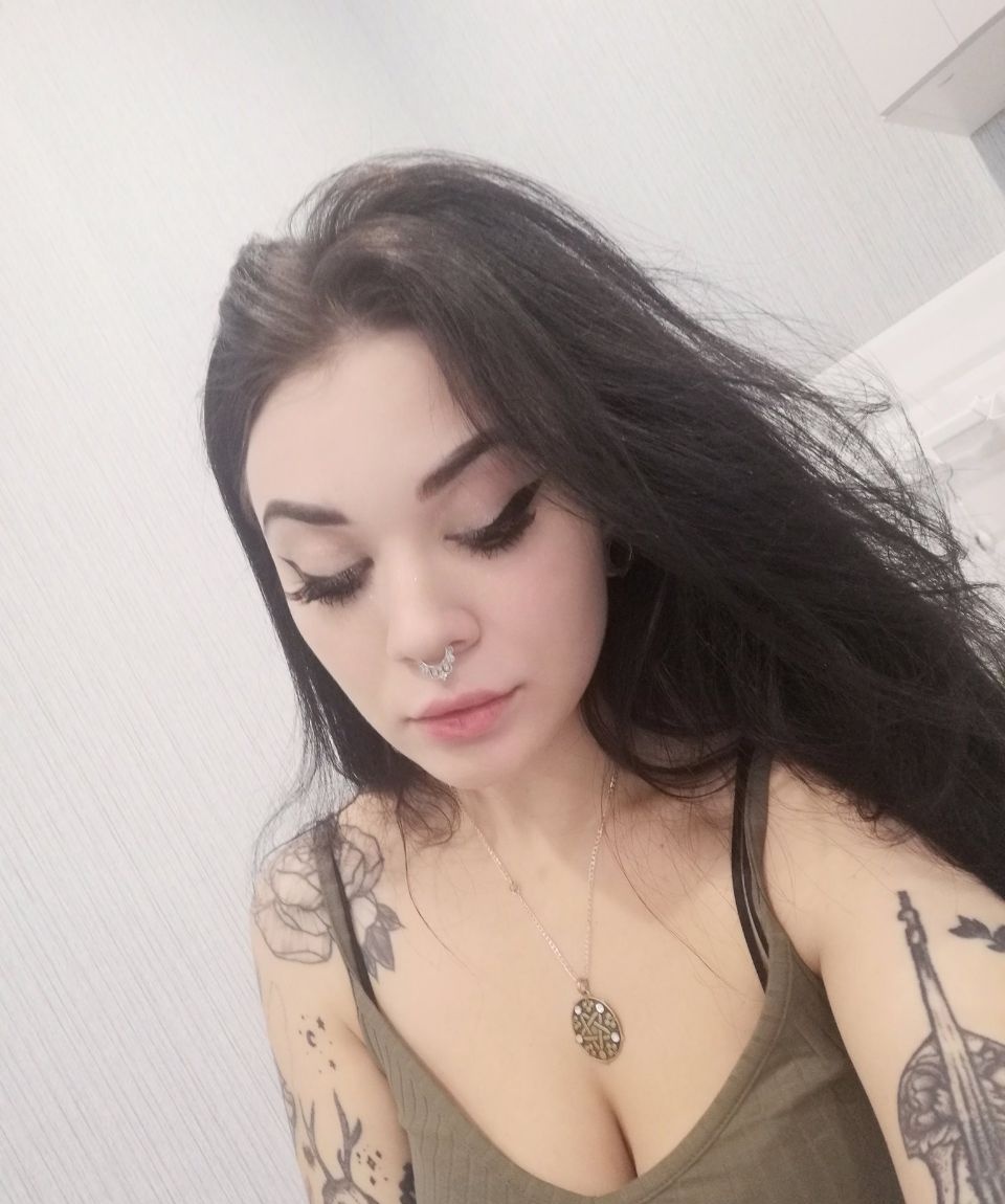 Ольга привлекательная девушка из Ленинградской цена от 3000 руб