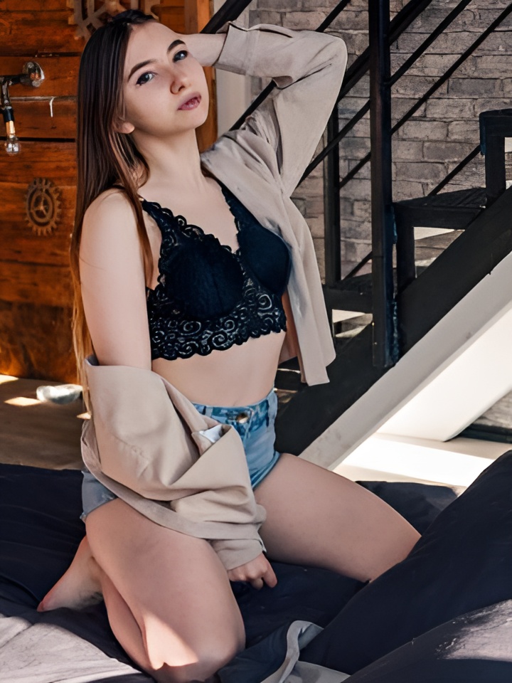 Индивидуалка Агата, доступна для личного знакомства от 2500 руб