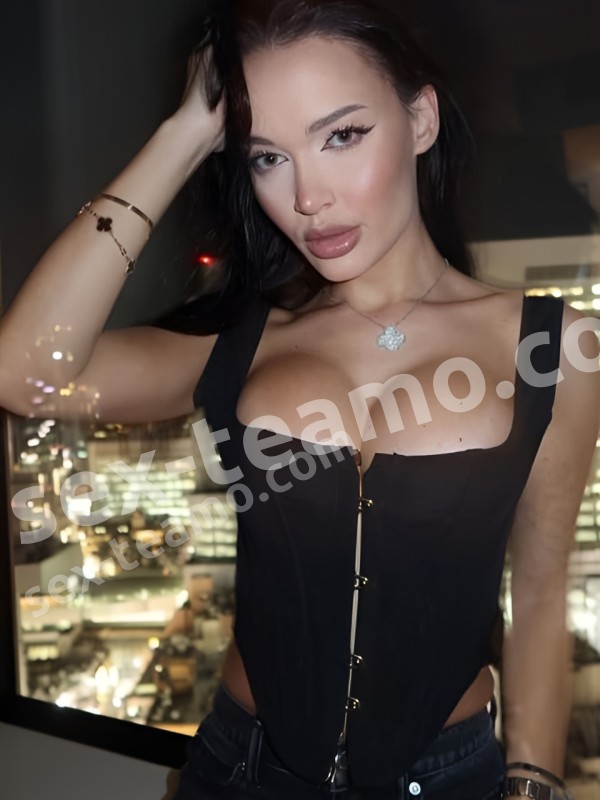 КРИСТИНА из Ленинградской